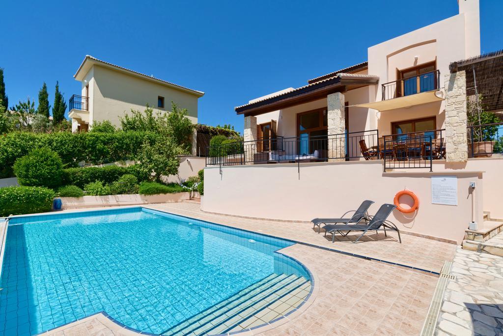 4 Bedroom Villa Helidoni With Private Infinity Pool, Aphrodite Hills Resort Kouklia Esterno foto